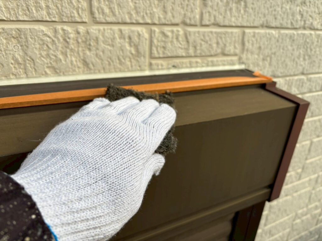 シャッターＢＯＸ素地調整